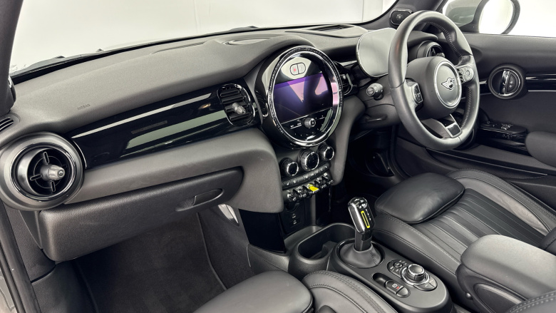 MINI Hatchback 135kW Cooper S Level 3 33kWh 3dr Auto Electric Hatchback